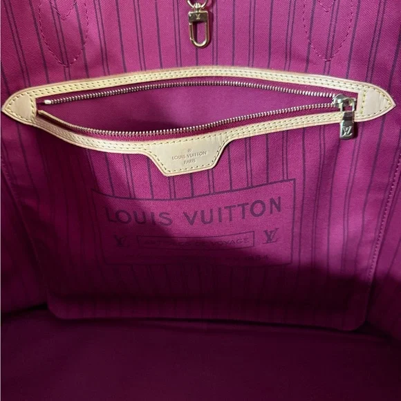 Louis Vuitton Monogram Neverfull GM - Picture 5 of 10